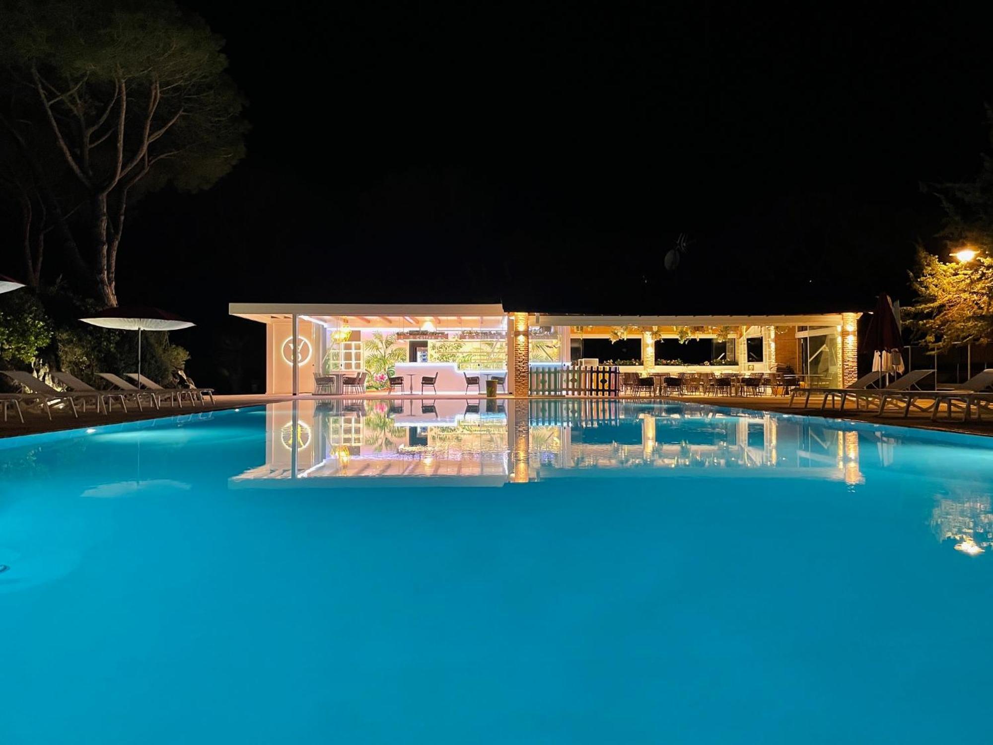 Villaggio I Sorbizzi Marina Di Bibbona Exterior foto